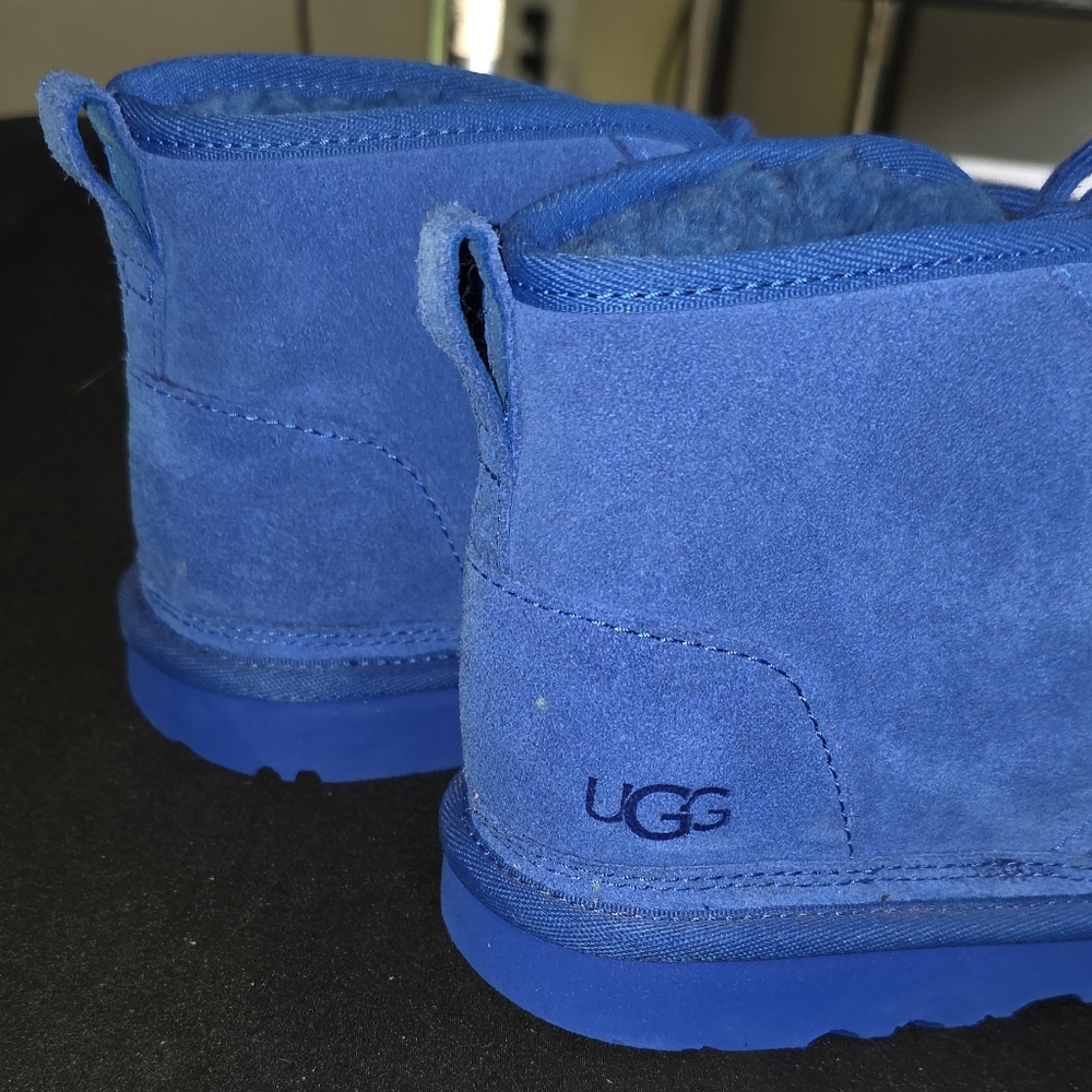 UGG - Picture 5 of 6